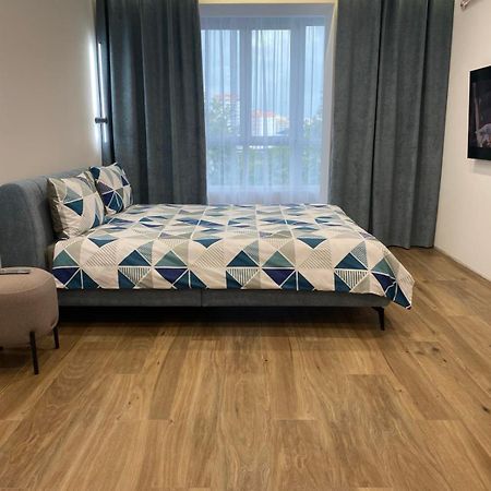 Апартаменти В Районі Автовокзалу Поблизу Обласноі Лікарні Жк Great House Ρίβνε Εξωτερικό φωτογραφία